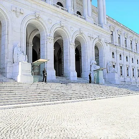 Happy In Lisboa